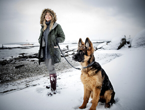 HELSA FØRST: Trude Mostue påpeker hvor viktig det er å undersøke nøye når man er på valpejakt. Foto: Nina Hansen / Dagbladet HELSA FØRST: Trude Mostue påpeker hvor viktig det er å undersøke nøye når man er på valpejakt. Foto: Nina Hansen / Dagbladet